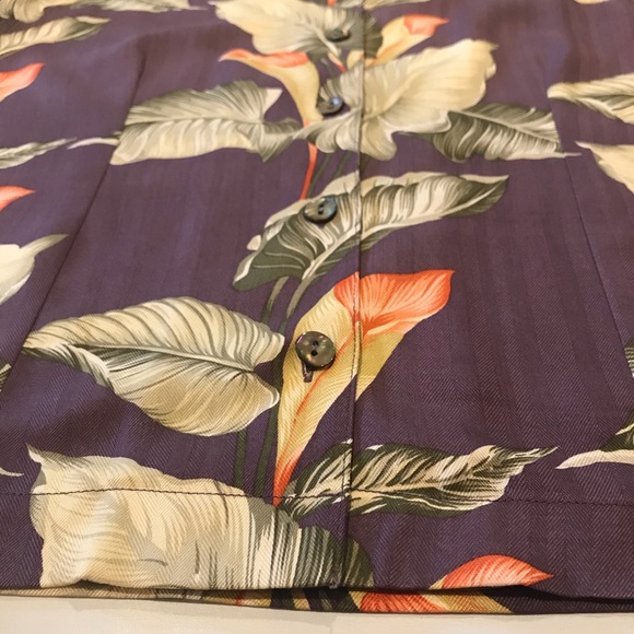 TOMMY BAHAMA Purple Tropical Sleeveless Buttondown - Picture 4 of 7